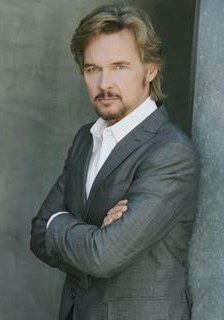 Stephen Nichols