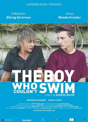 不会游泳的男孩海报封面图